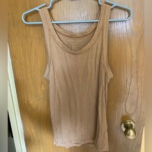 YELLOW AMERICAN EAGLE MUSCLE TANK